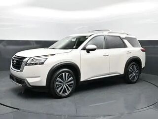 2022 Nissan Pathfinder Platinum