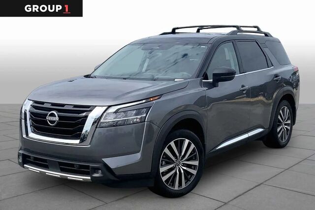 2022 Nissan Pathfinder Platinum