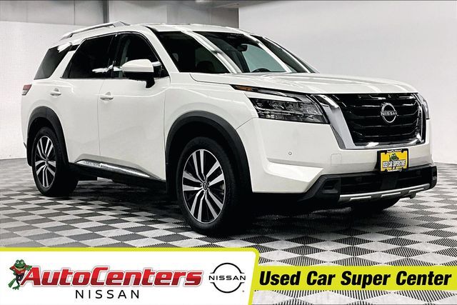 2024 Nissan Pathfinder Platinum