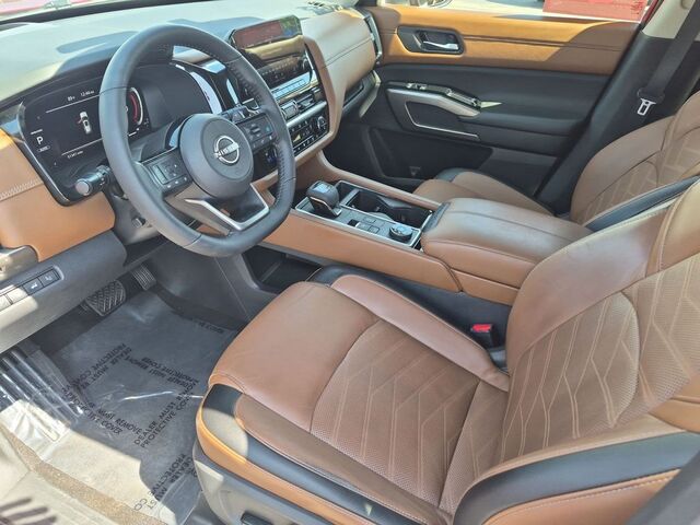 2022 Nissan Pathfinder Platinum