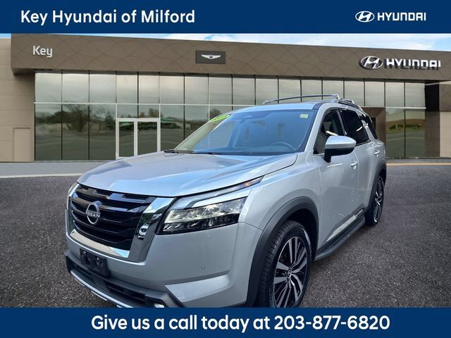 2023 Nissan Pathfinder Platinum