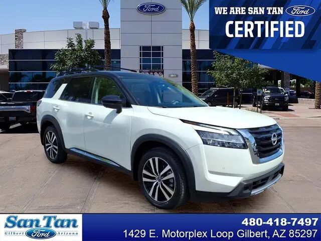 2024 Nissan Pathfinder Platinum