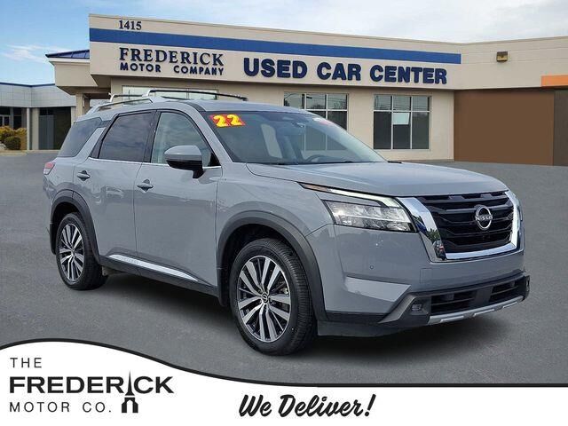 2022 Nissan Pathfinder Platinum