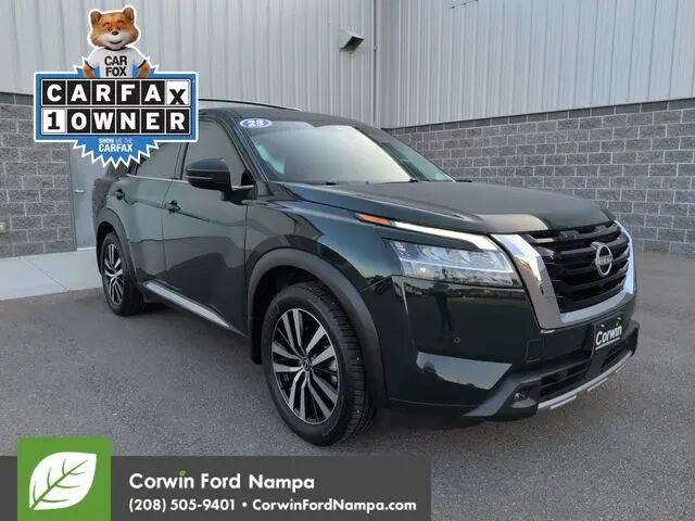 2023 Nissan Pathfinder Platinum