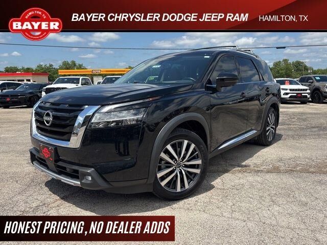 2022 Nissan Pathfinder Platinum