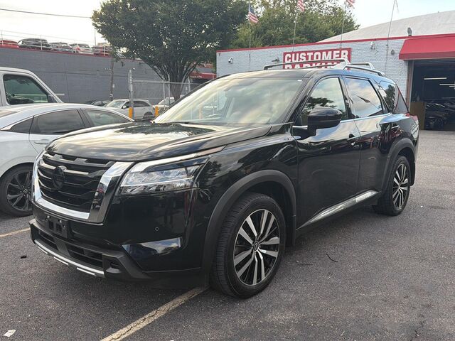 2024 Nissan Pathfinder Platinum