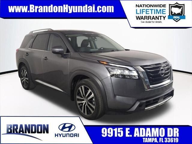 2024 Nissan Pathfinder Platinum