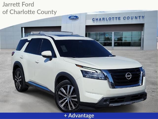 2023 Nissan Pathfinder Platinum