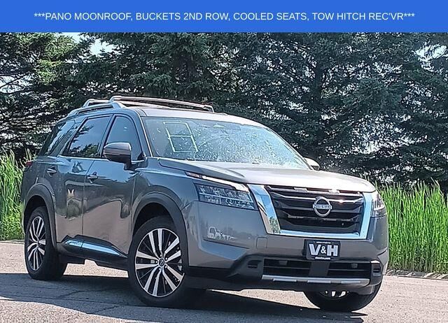2023 Nissan Pathfinder Platinum
