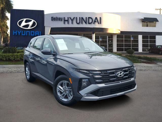2025 Hyundai TUCSON SE