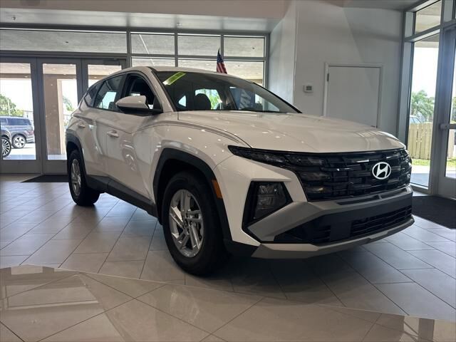 2026 Hyundai TUCSON SE