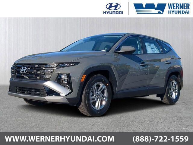 2025 Hyundai TUCSON SE