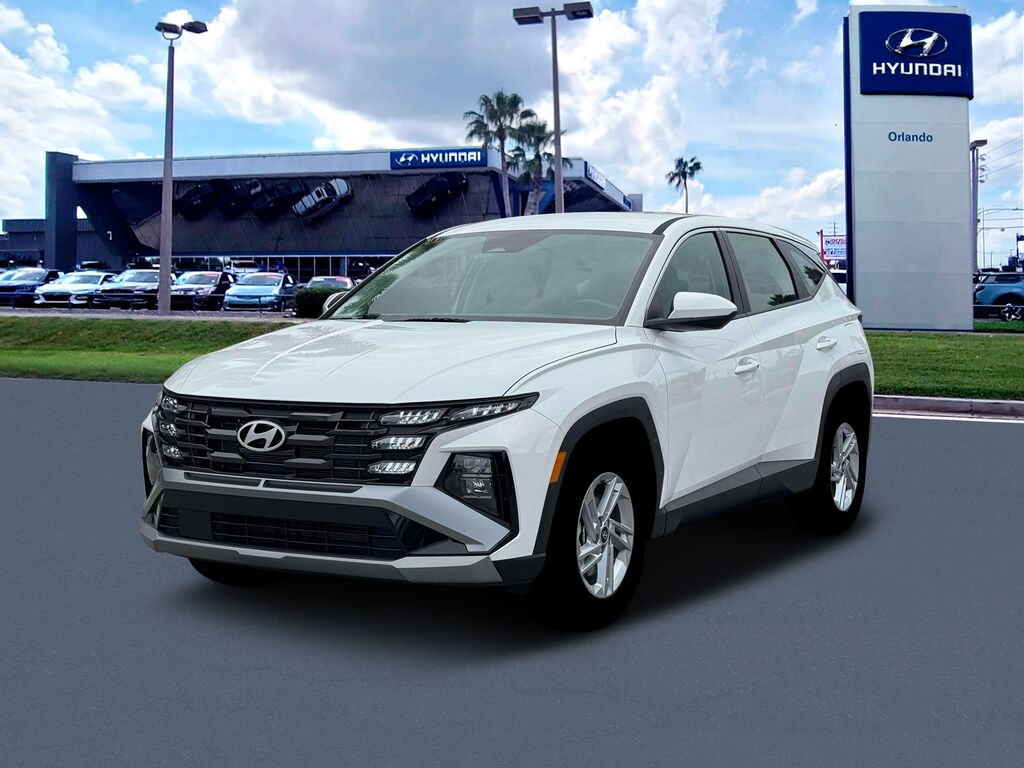 2026 Hyundai TUCSON SE