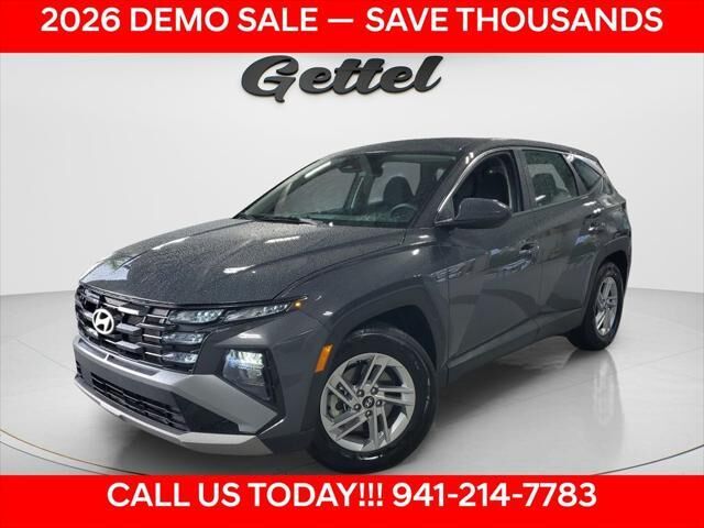 2026 Hyundai TUCSON SE