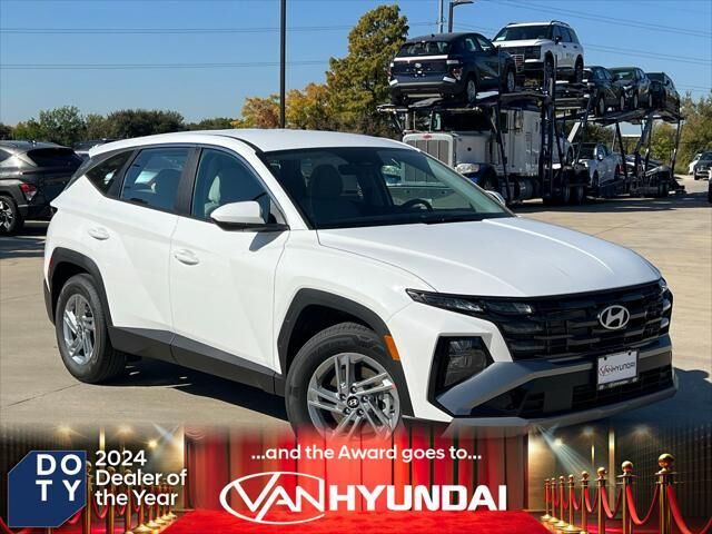 2026 Hyundai TUCSON SE