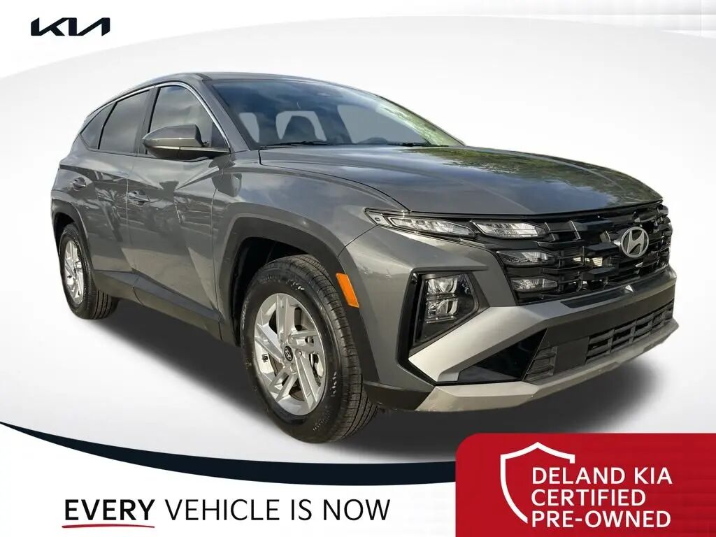 2025 Hyundai TUCSON SE