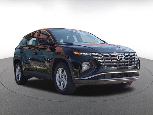 2023 Hyundai TUCSON SE