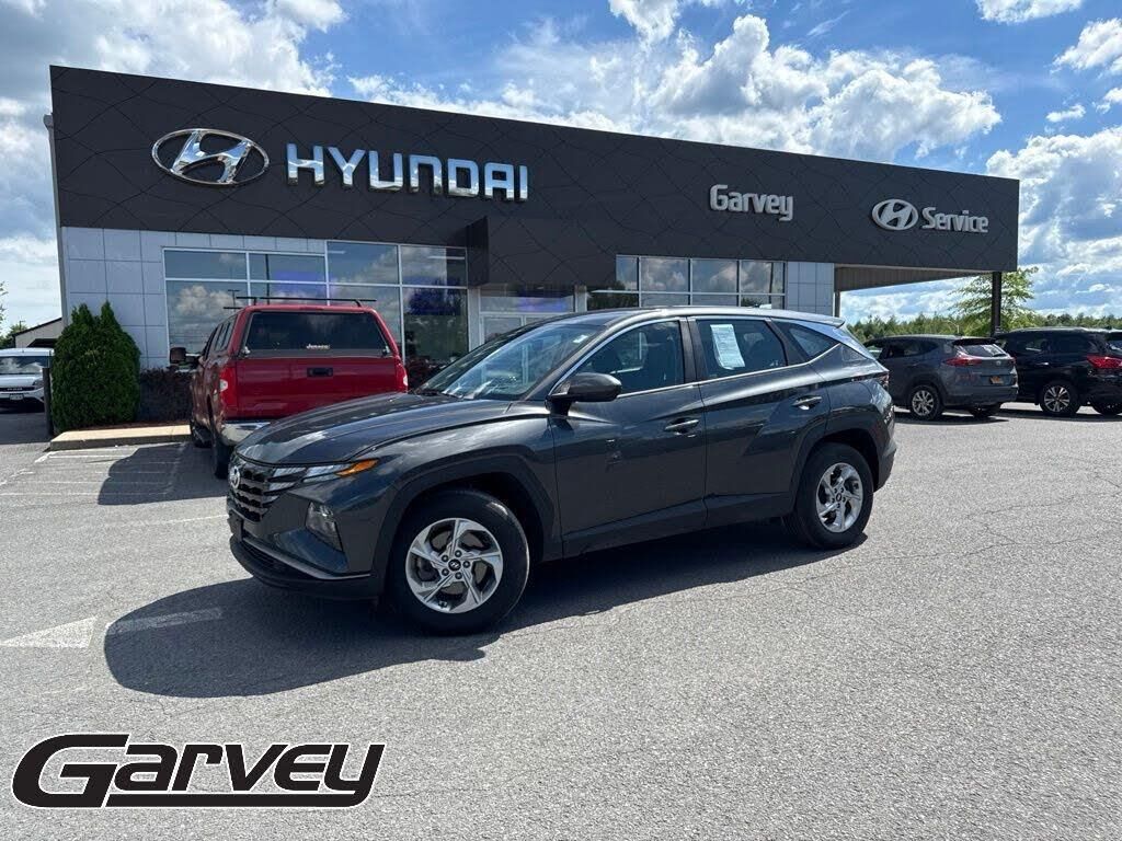 2023 Hyundai TUCSON SE