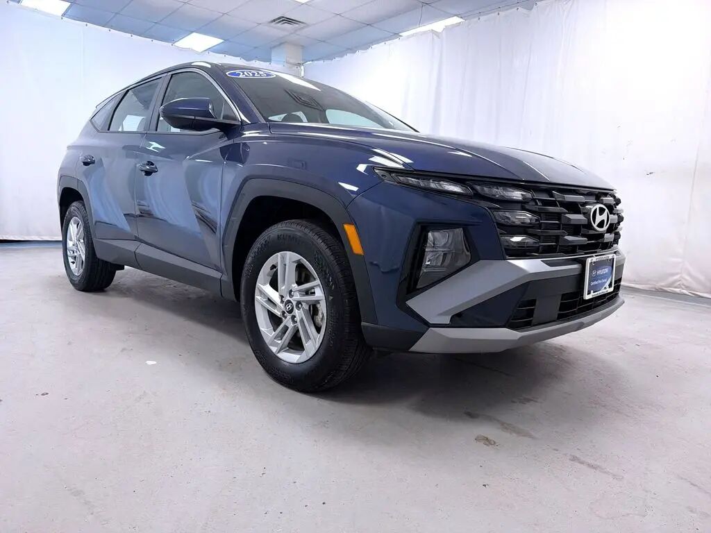 2025 Hyundai TUCSON SE — photo 1 of 13