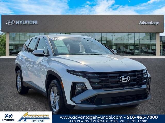 2026 Hyundai TUCSON SE — photo 1 of 12