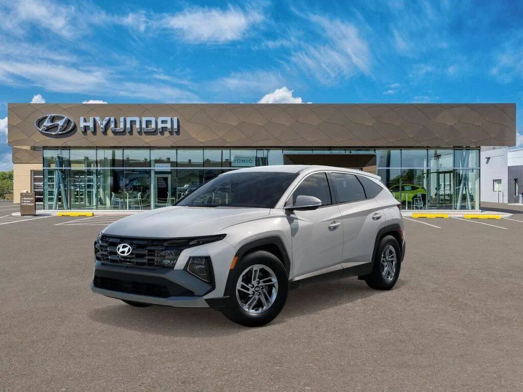2026 Hyundai TUCSON SE — photo 1 of 13