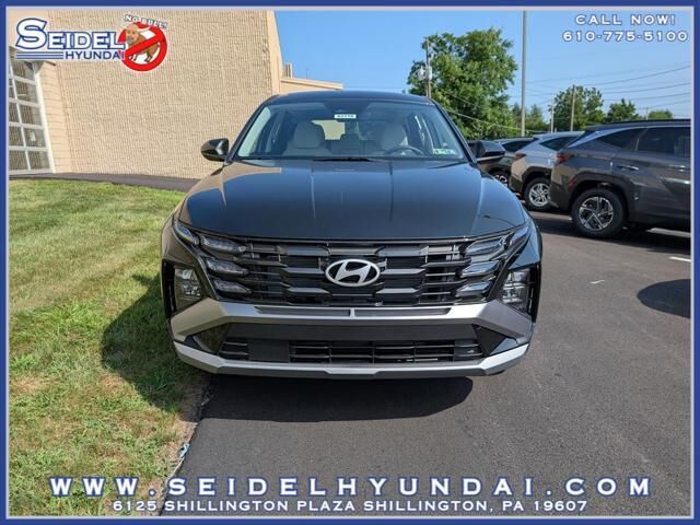 2025 Hyundai TUCSON SE