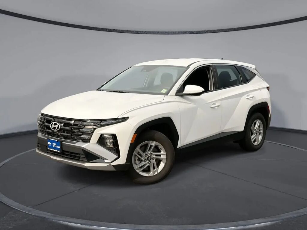 2025 Hyundai TUCSON SE — photo 1 of 13