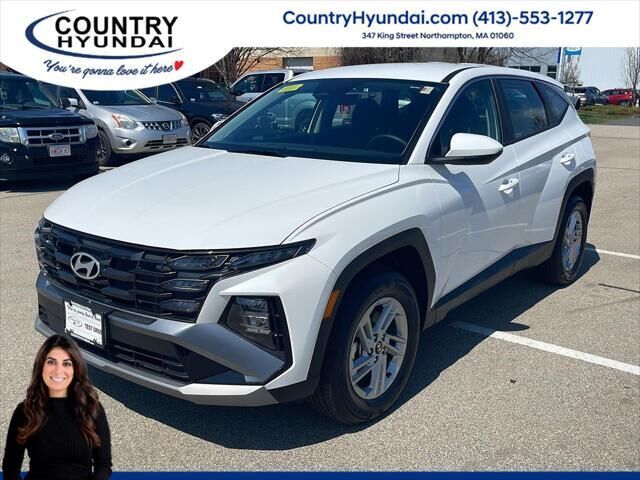 2025 Hyundai TUCSON SE
