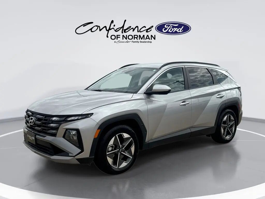 2025 Hyundai TUCSON SEL — photo 1 of 13