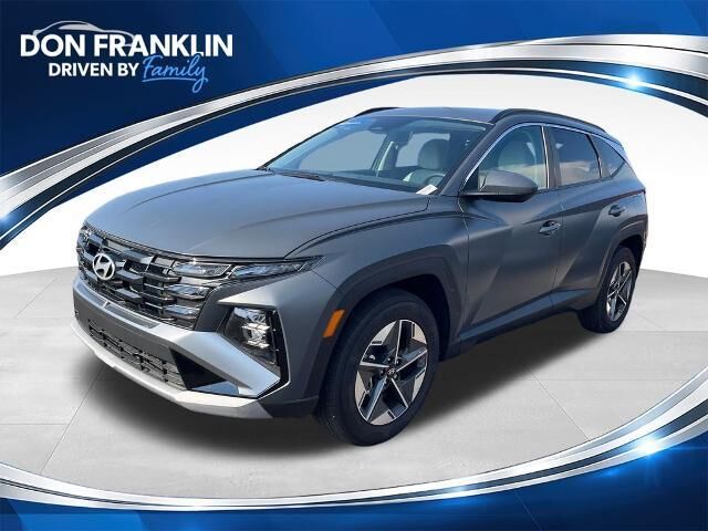 2025 Hyundai TUCSON SEL — photo 1 of 4