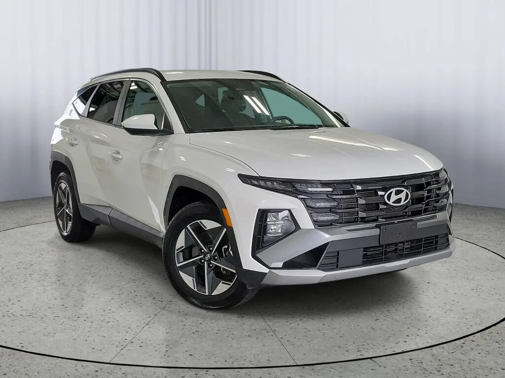 2025 Hyundai TUCSON SEL — photo 1 of 13