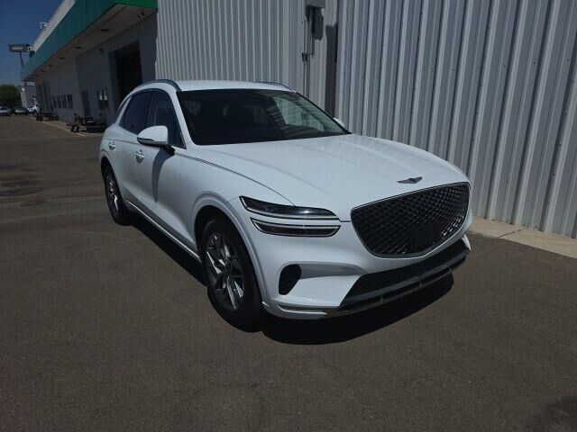 2025 Genesis GV70 2.5T Standard — photo 1 of 1