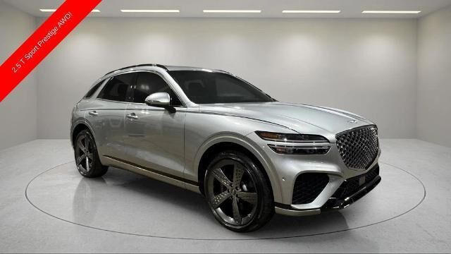 2024 Genesis GV70 2.5T Standard — photo 1 of 13