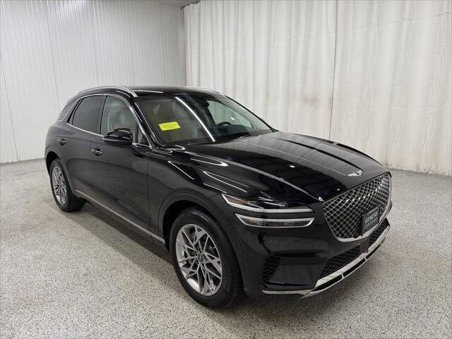 2024 Genesis GV70 2.5T Standard — photo 1 of 13