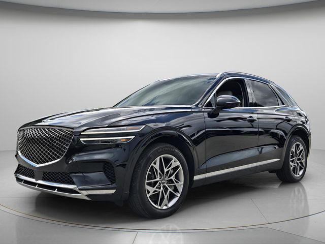 2024 Genesis GV70 2.5T Standard — photo 1 of 12