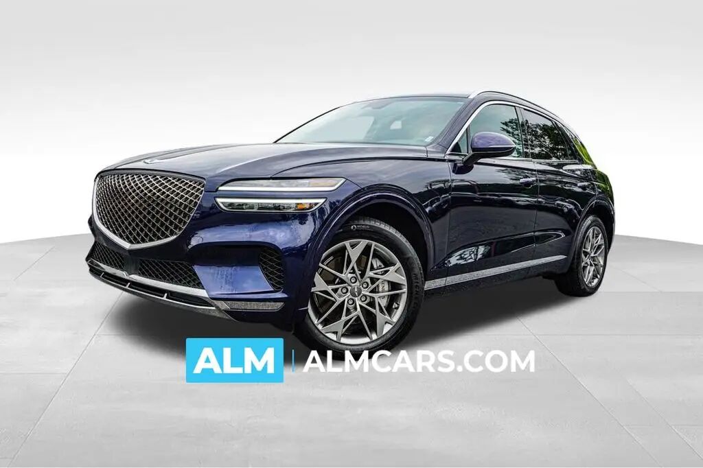 2025 Genesis GV70 2.5T Standard — photo 1 of 11