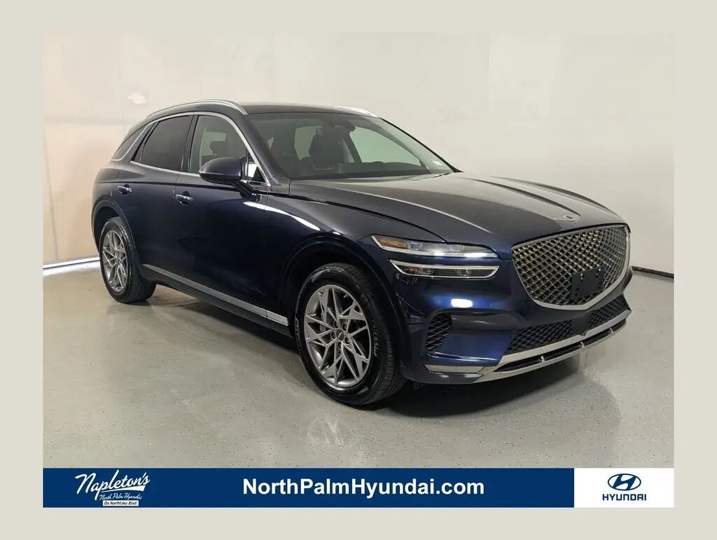 2025 Genesis GV70 2.5T Standard — photo 1 of 13