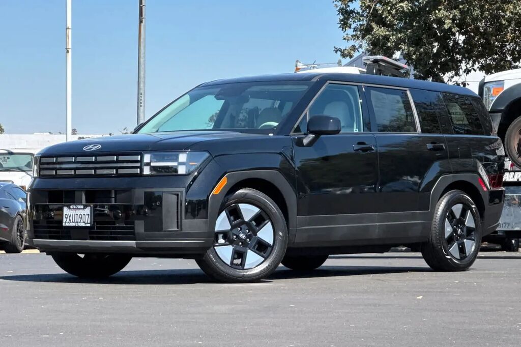 2026 Hyundai SANTA FE Hybrid SE — photo 1 of 13