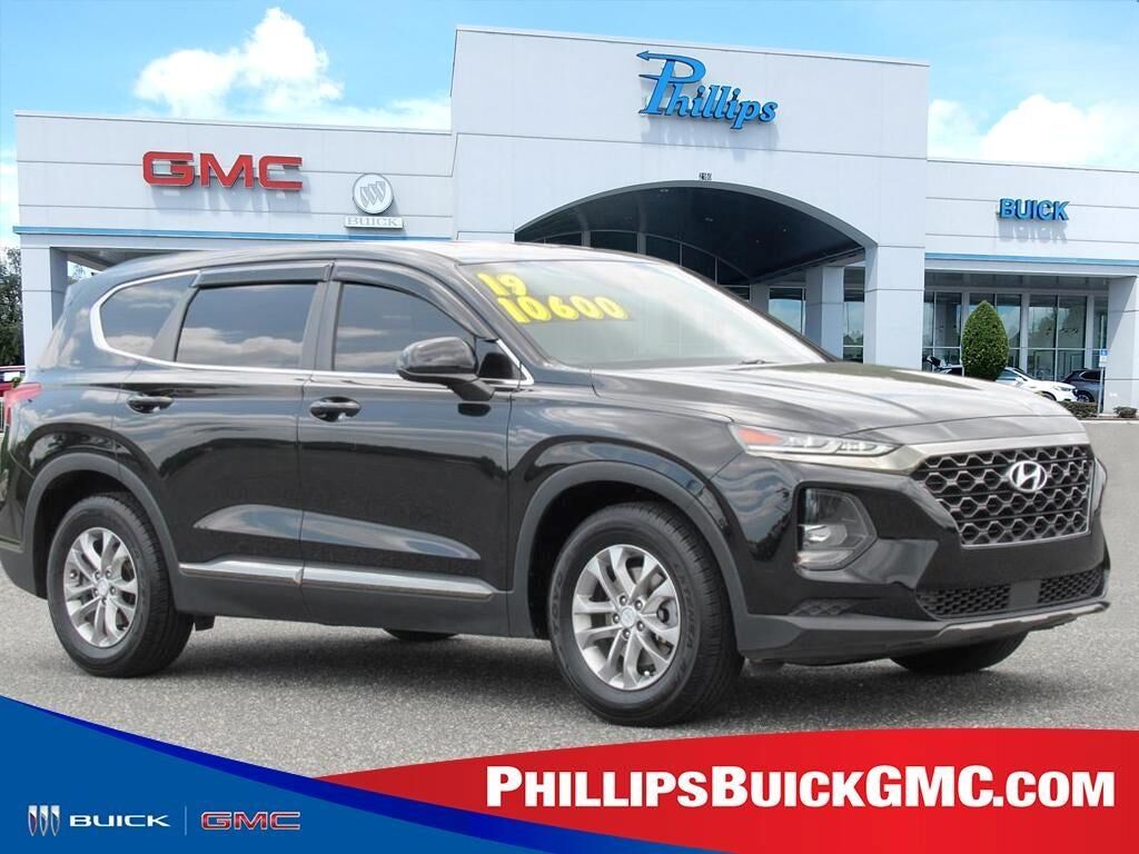 2019 Hyundai SANTA FE SE 2.4L — photo 1 of 4