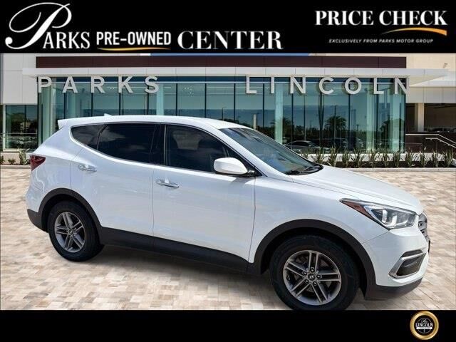 2017 Hyundai SANTA FE Sport 2.4L — photo 1 of 13