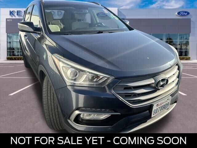 2017 Hyundai SANTA FE Sport 2.4L — photo 1 of 13