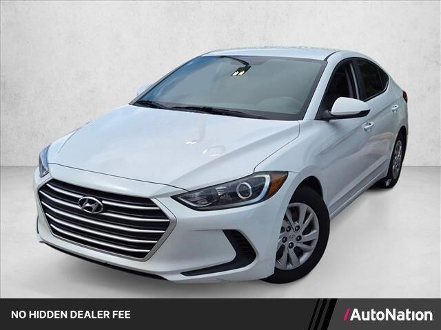 2017 Hyundai ELANTRA SE — photo 1 of 13