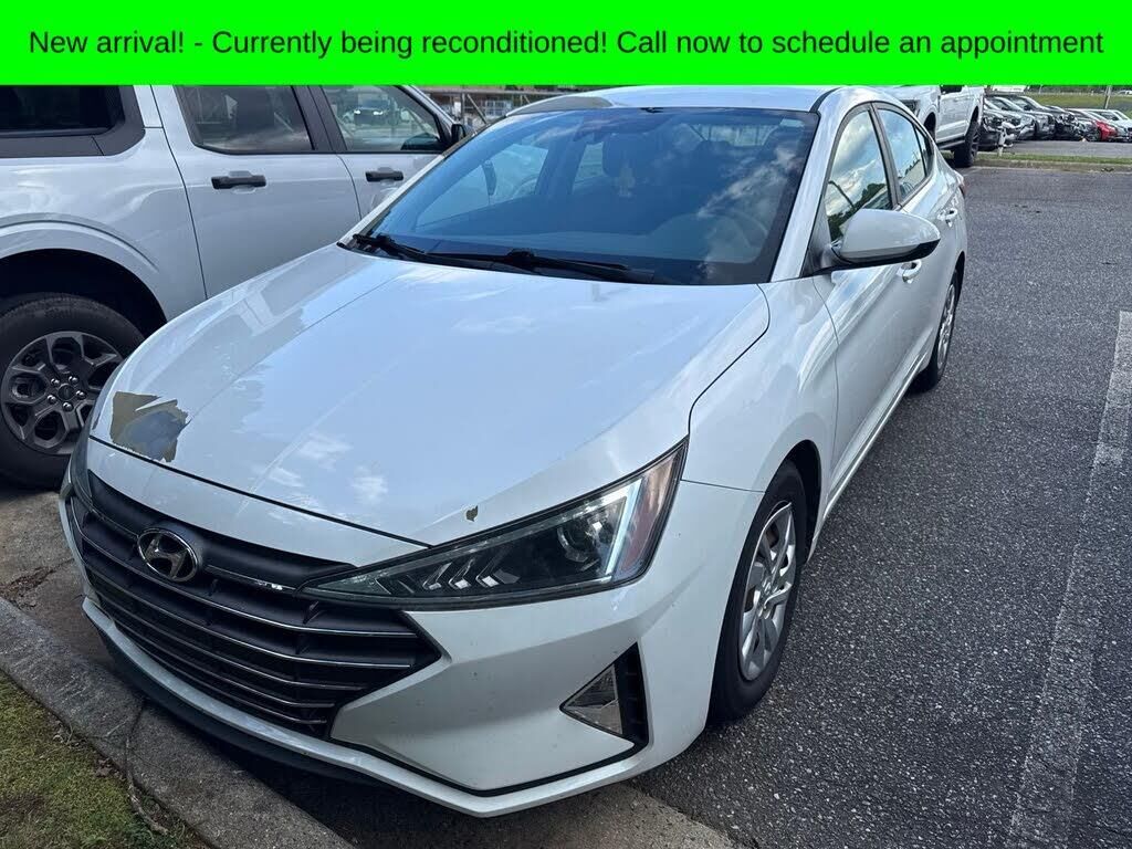 2020 Hyundai ELANTRA SE — photo 1 of 1