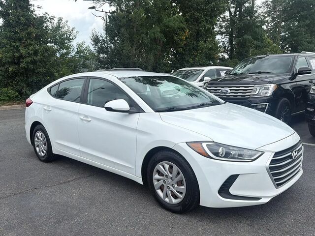 2018 Hyundai ELANTRA SE
