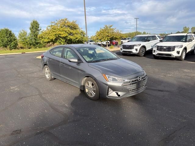 2019 Hyundai ELANTRA SEL