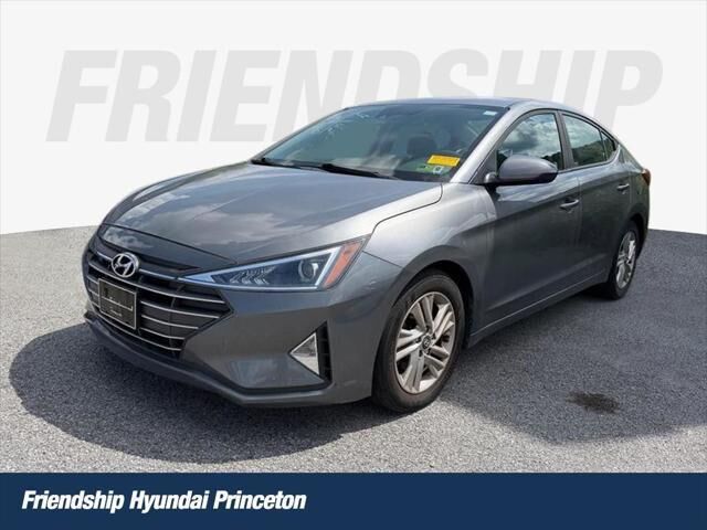2019 Hyundai ELANTRA SEL — photo 1 of 13