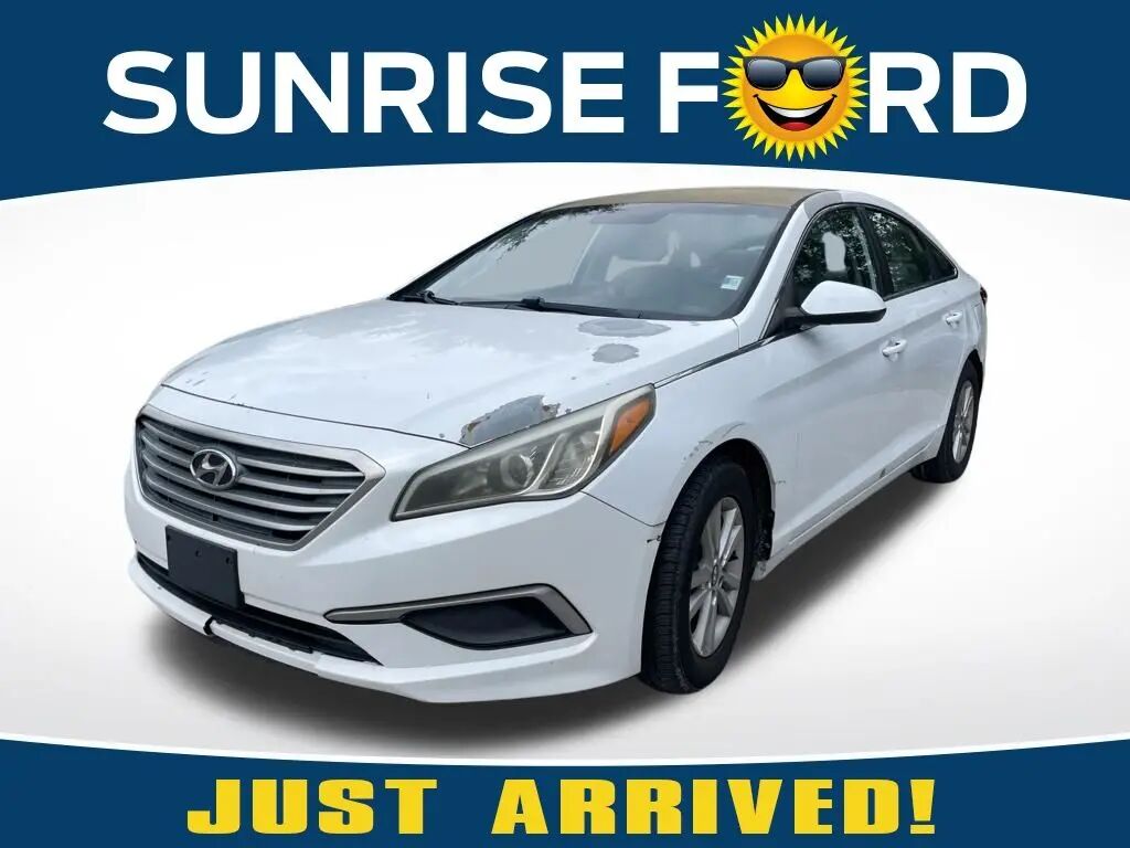 2017 Hyundai SONATA SE — photo 1 of 13
