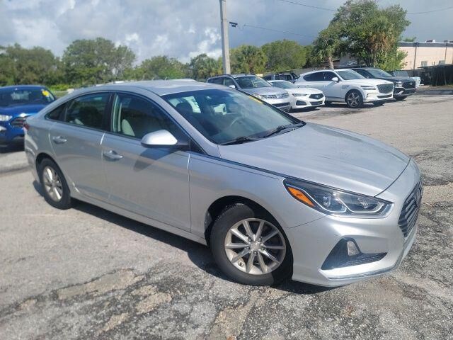2018 Hyundai SONATA SE