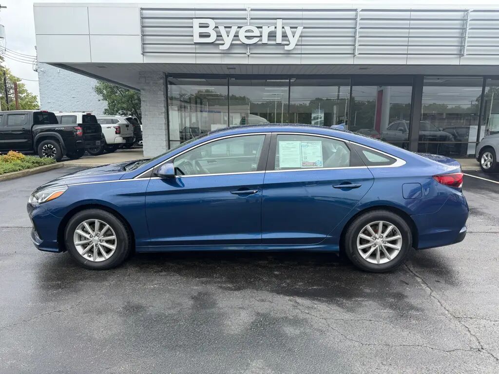 2018 Hyundai SONATA SE — photo 1 of 13