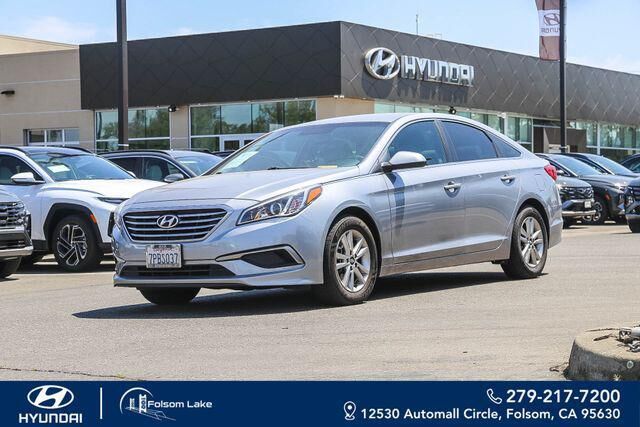 2016 Hyundai SONATA SE